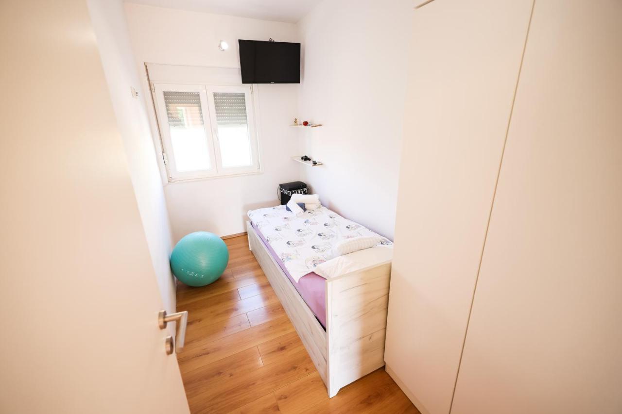 Apartman Heder Zadar Exterior foto